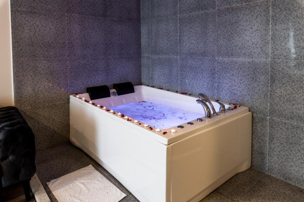 Arena Luxury Suites Hotel Estambul Exterior foto